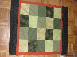 An easy to sew Halloween quilt that is handmade