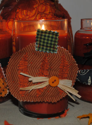 A handmade and easy to sew pumpkin candle ring that is great for Halloween
